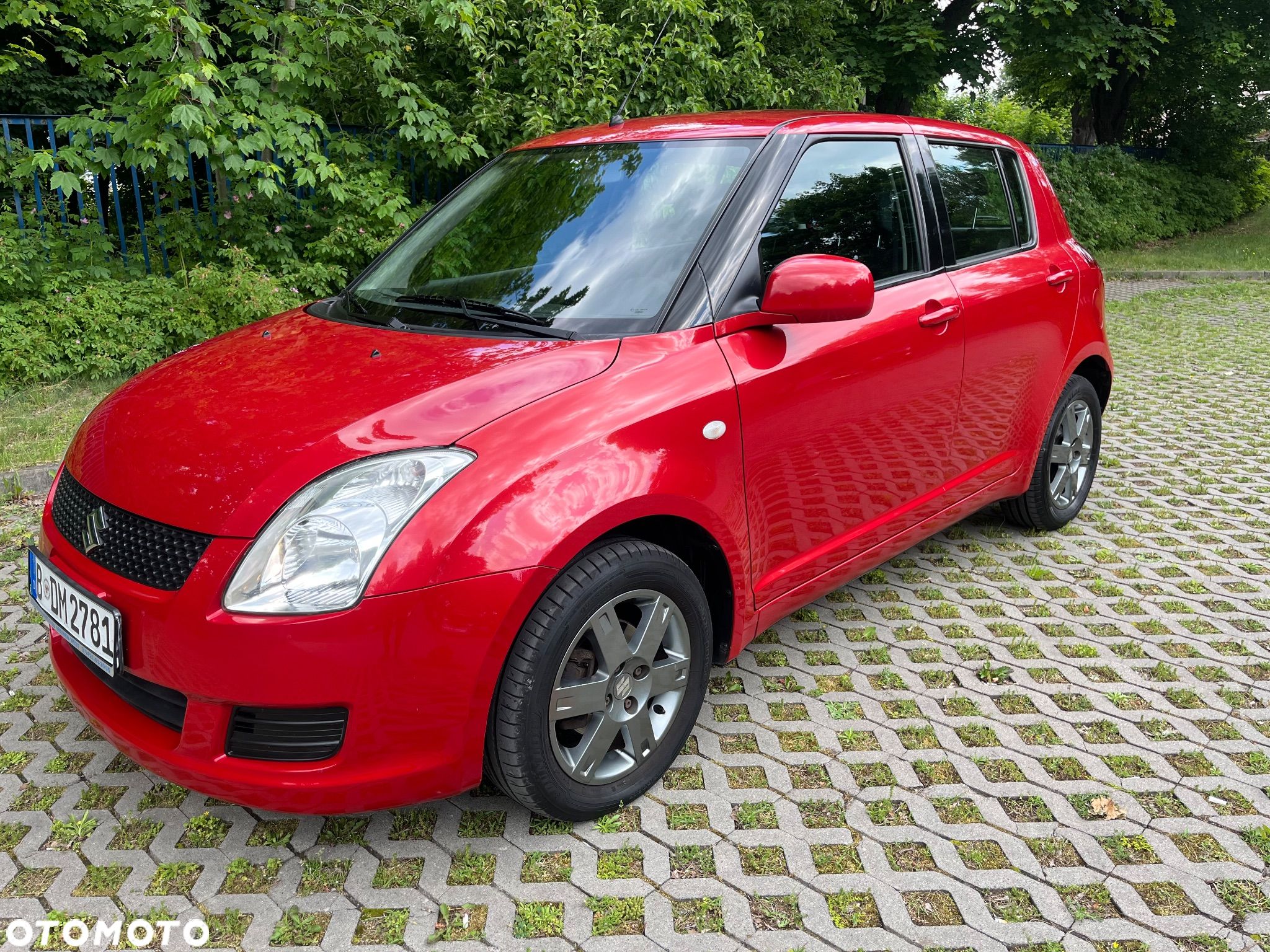 Suzuki Swift - 1