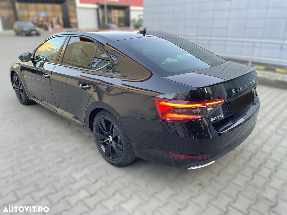 Skoda Superb 2.0 TDI DSG Sportline - 5
