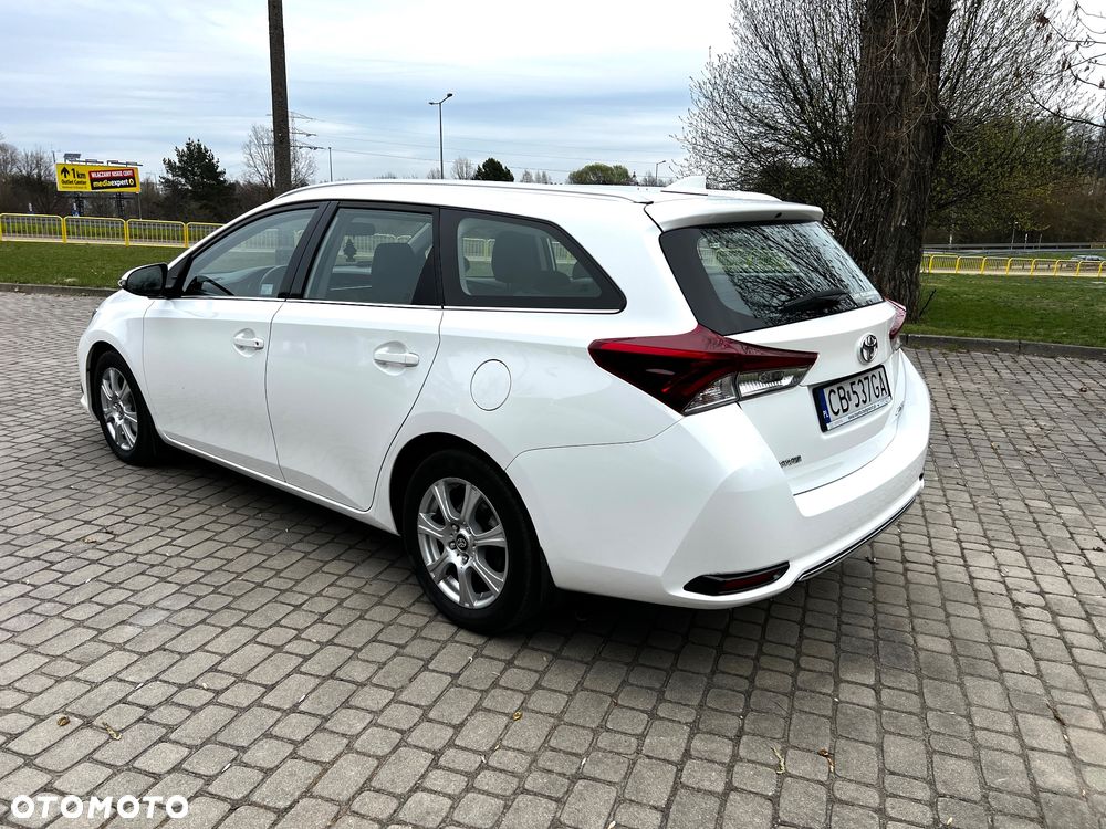 Toyota Auris 1.4 D-4D Comfort - 3