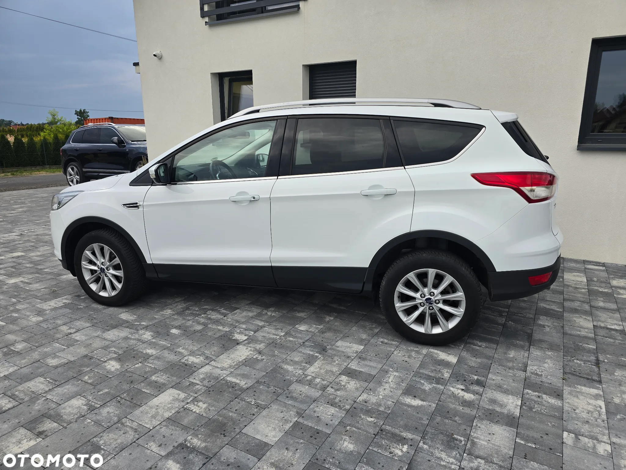 Ford Kuga - 4