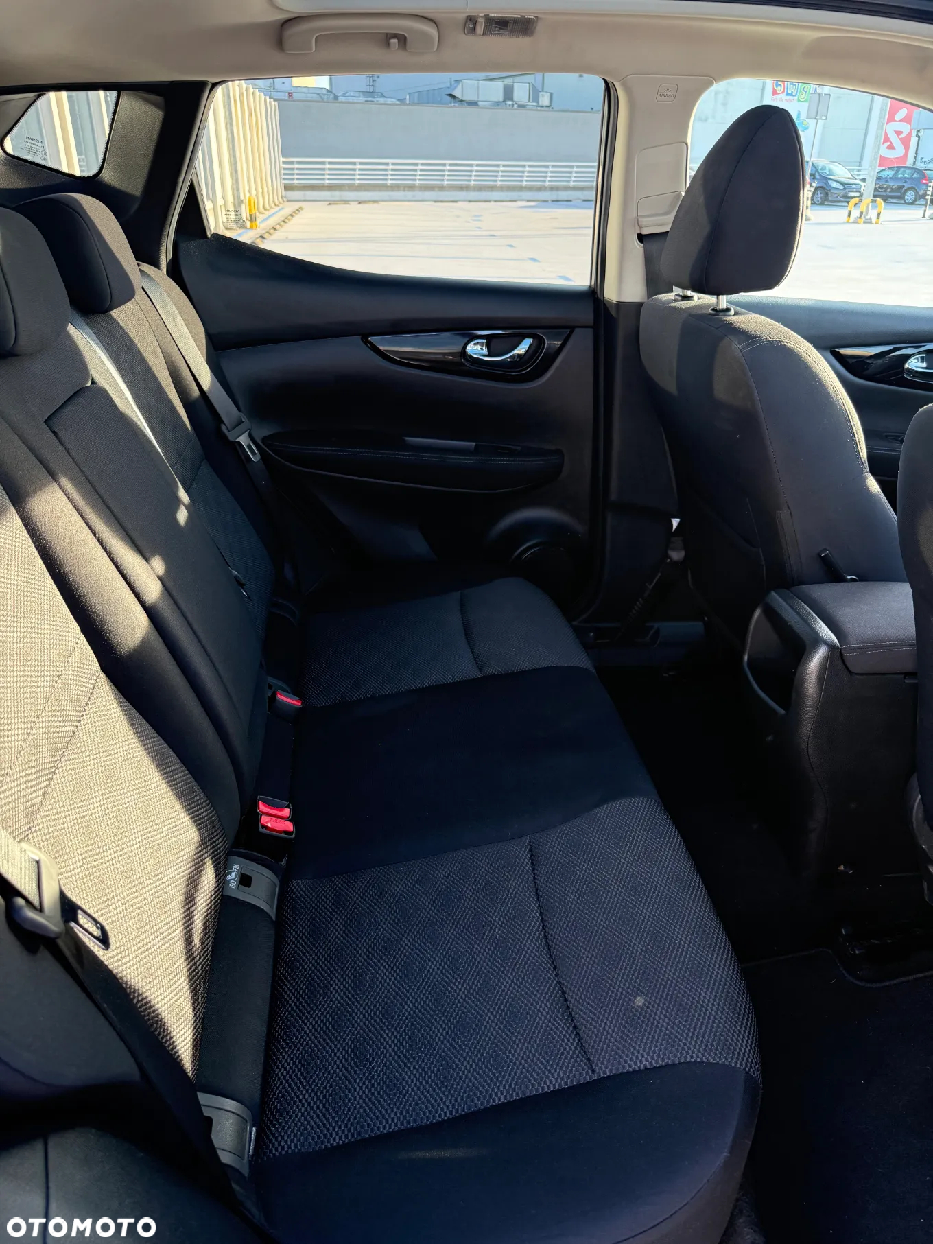 Nissan Qashqai 1.2 DIG-T N-Connecta - 25