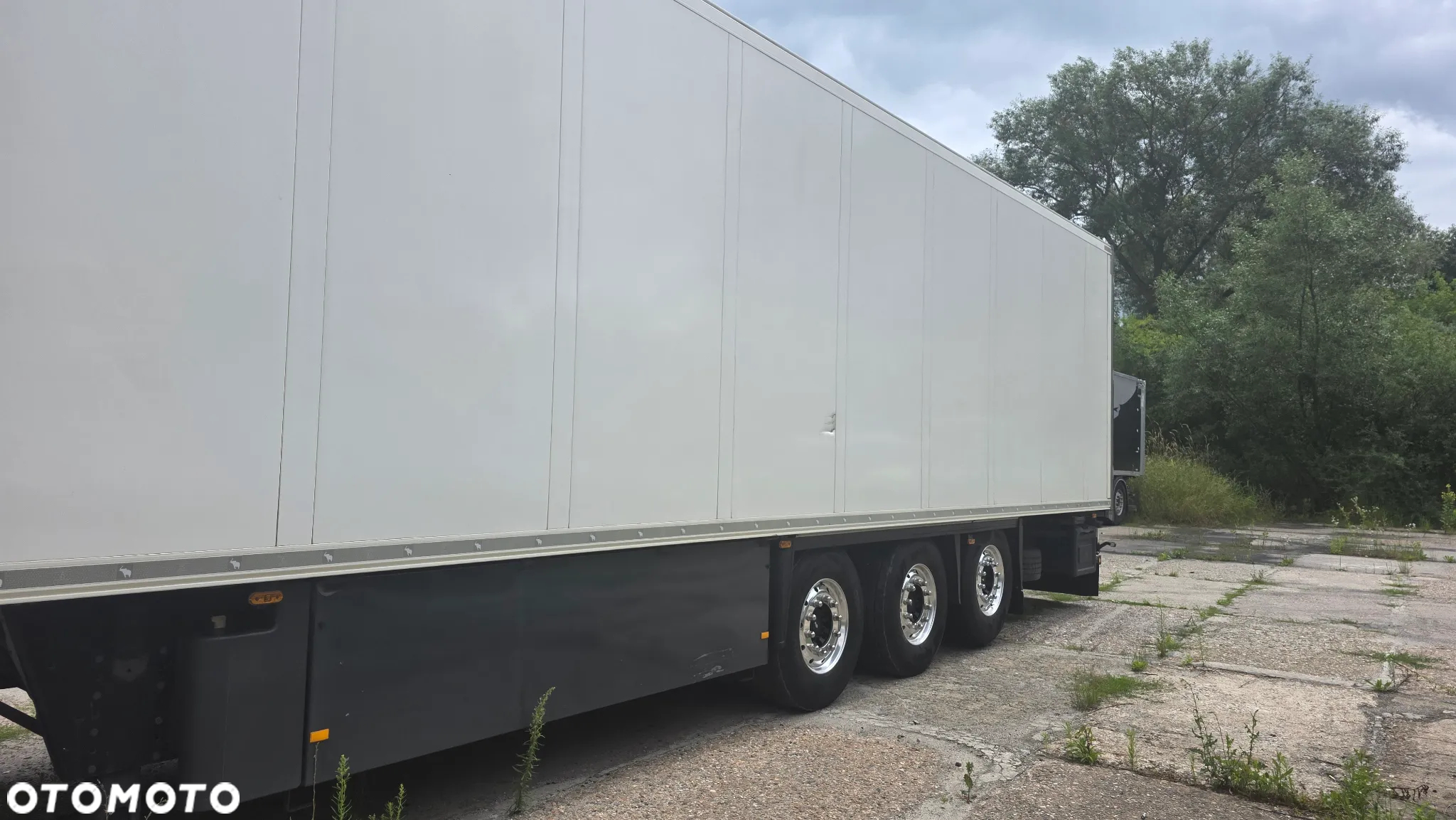 Schmitz Cargobull SKO24 - 2