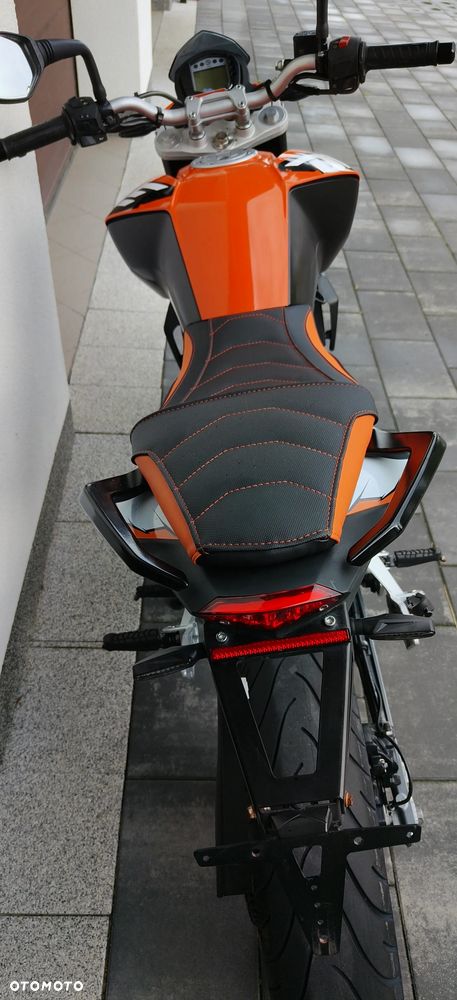 KTM Duke 125 - 10