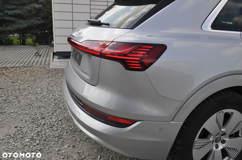 Audi e-tron 50 Quattro S Line - 32