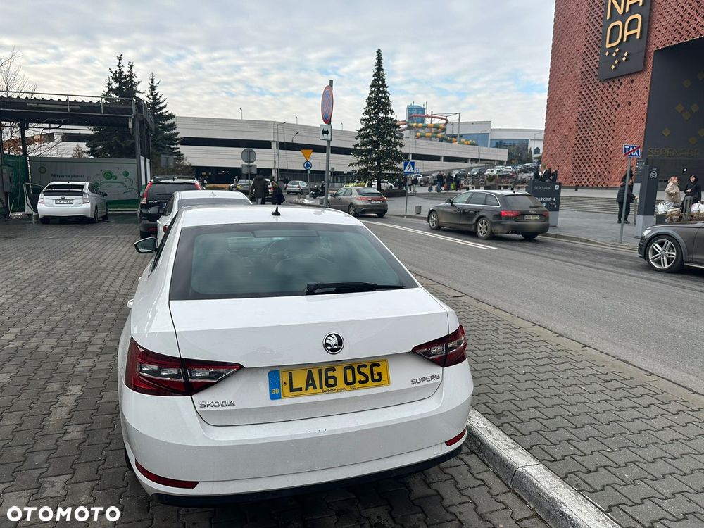 Skoda Superb 2.0 TDI L&K - 26