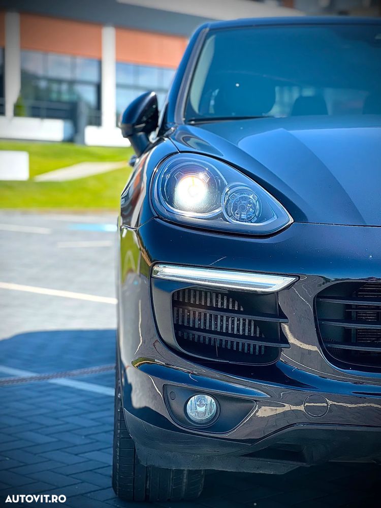 Porsche Cayenne 3.0 L - 14