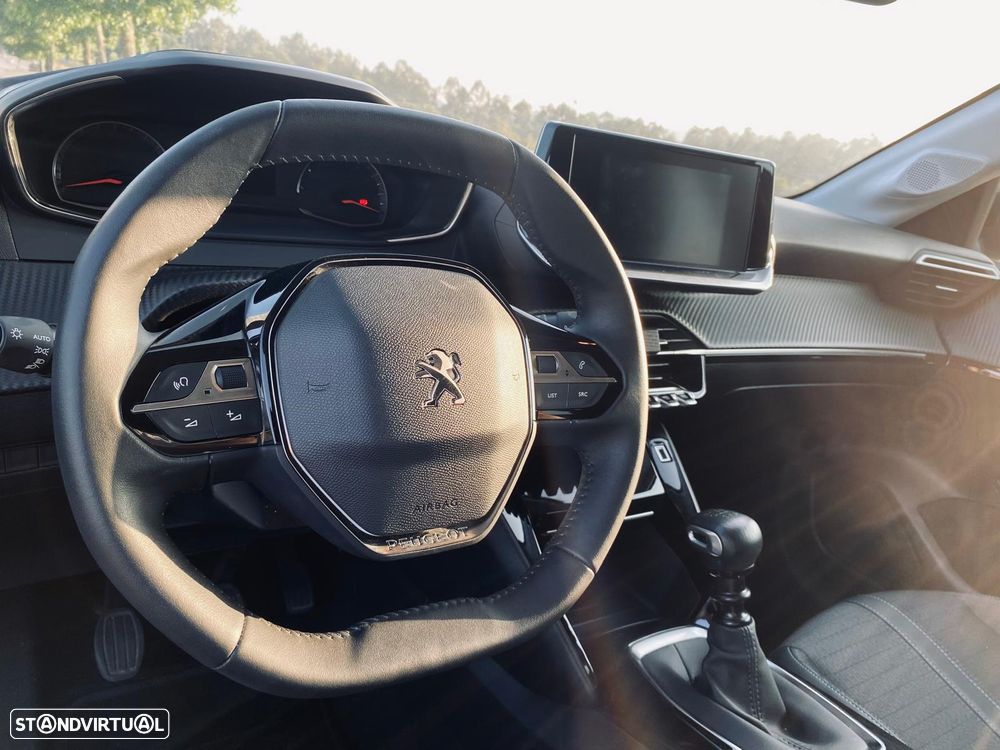Peugeot 208 1.2 PureTech Allure - 10