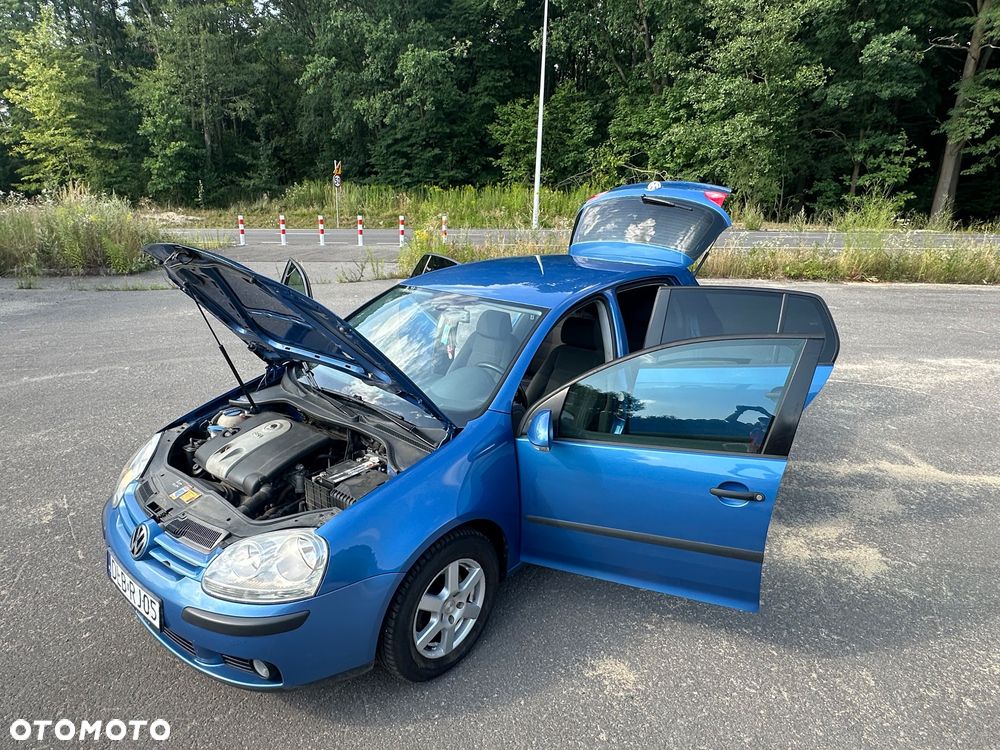 Volkswagen Golf 1.6 FSI Comfortline - 13