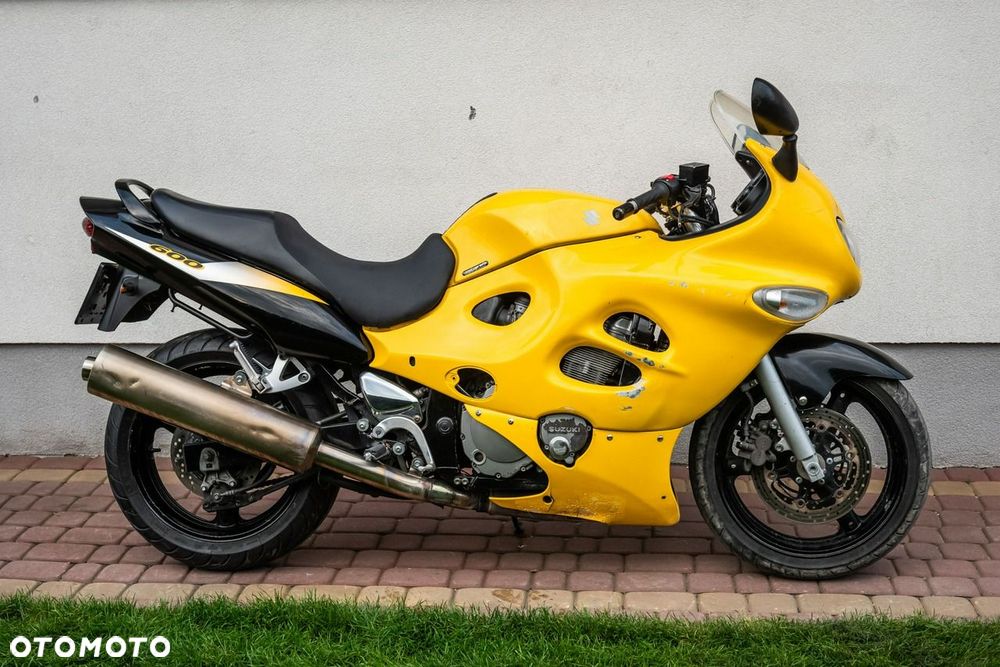 Suzuki GSX - 2