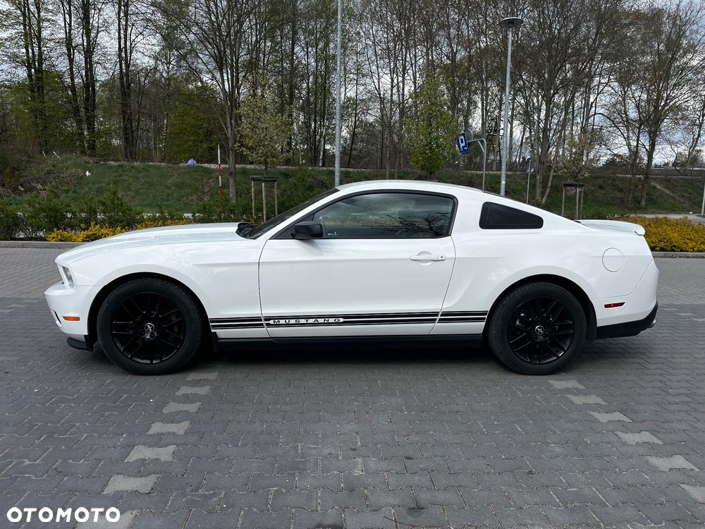 Ford Mustang 3.7 V6 Premium - 2