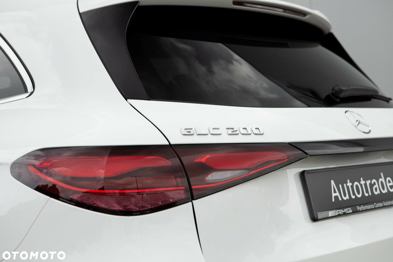 Mercedes-Benz GLC - 14