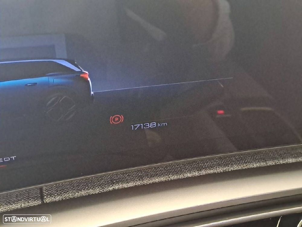 Peugeot 5008 1.2 Hybrid Allure e-DCS6 - 11