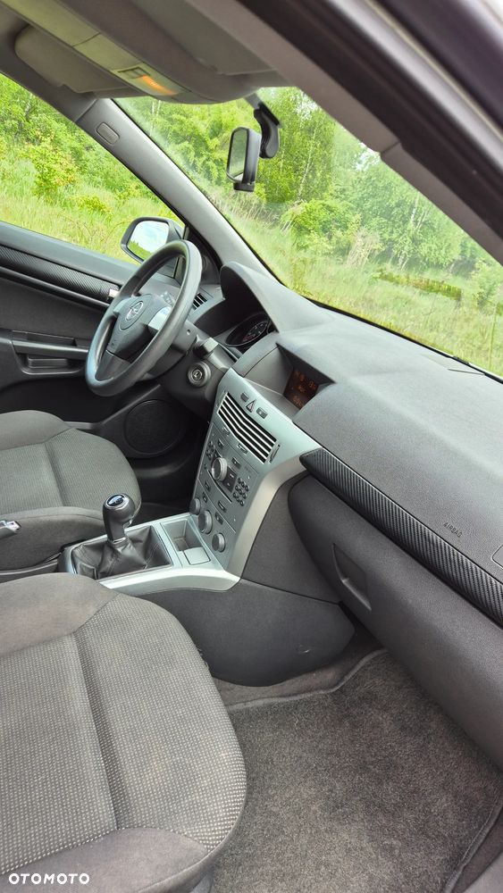 Opel Astra 1.4 111 - 4