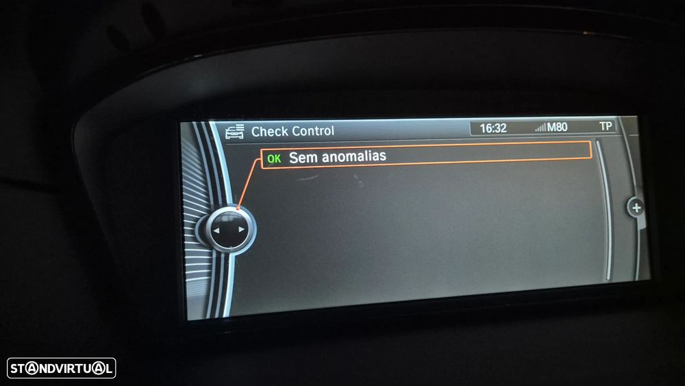 BMW 520 dA Executive - 13