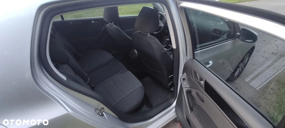 Volkswagen Golf 2.0 TDI Comfortline - 15