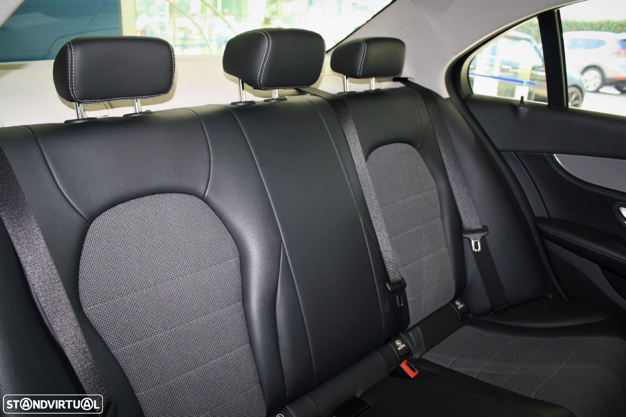 Mercedes-Benz C 220 - 14