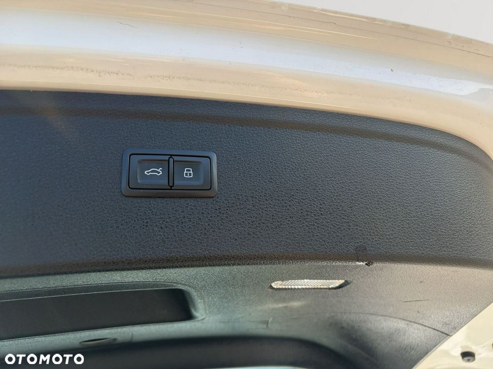 Audi Q5 35 TDI mHEV S tronic - 29