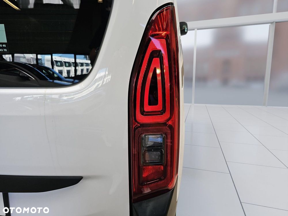 Opel Combo 1.5 DT Edition 102KM - 20