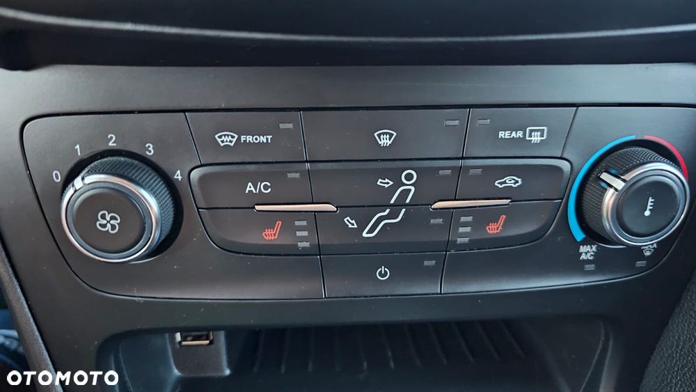 Ford Focus 1.0 EcoBoost Black Edition ASS - 22