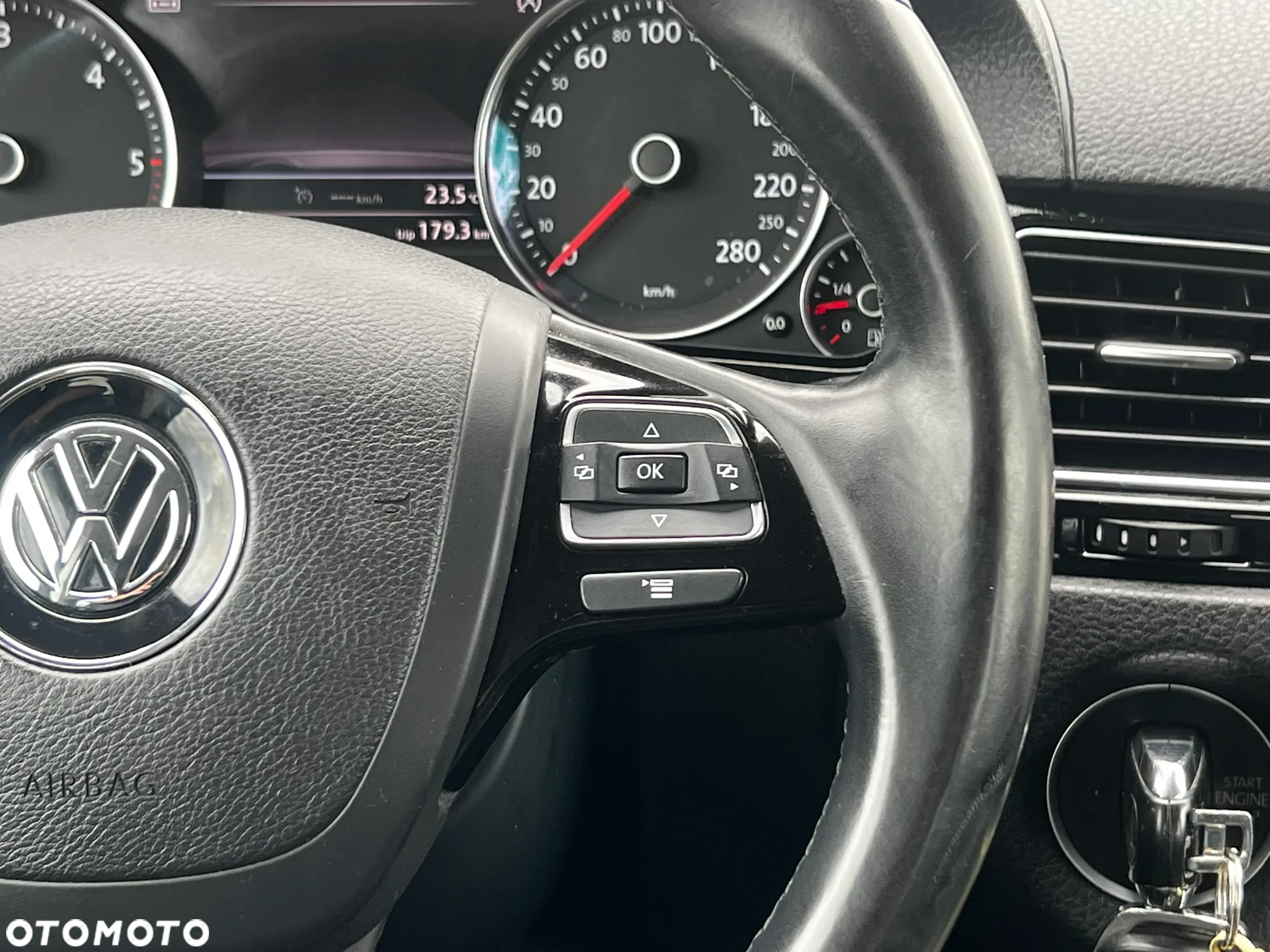 Volkswagen Touareg 3.0 V6 TDI Blue Motion DPF Automatik - 24