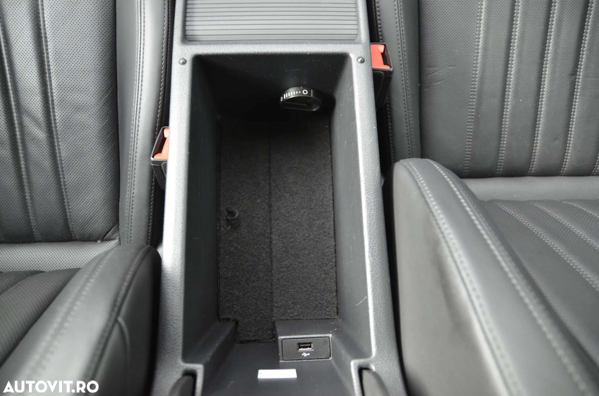 Skoda Superb 2.0 TDI DSG Style - 30