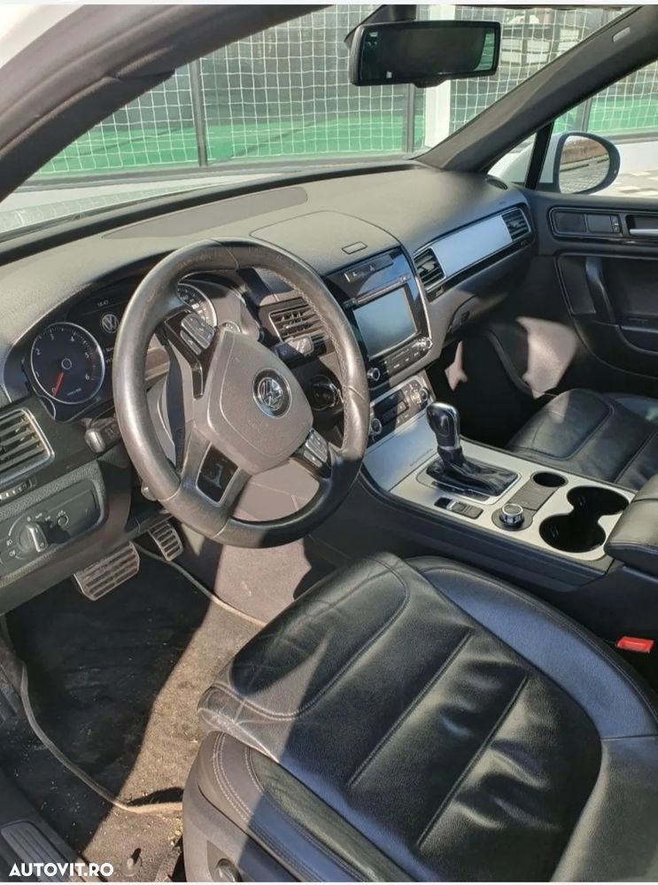 Volkswagen Touareg 3.0 V6 TDI BMT - 4