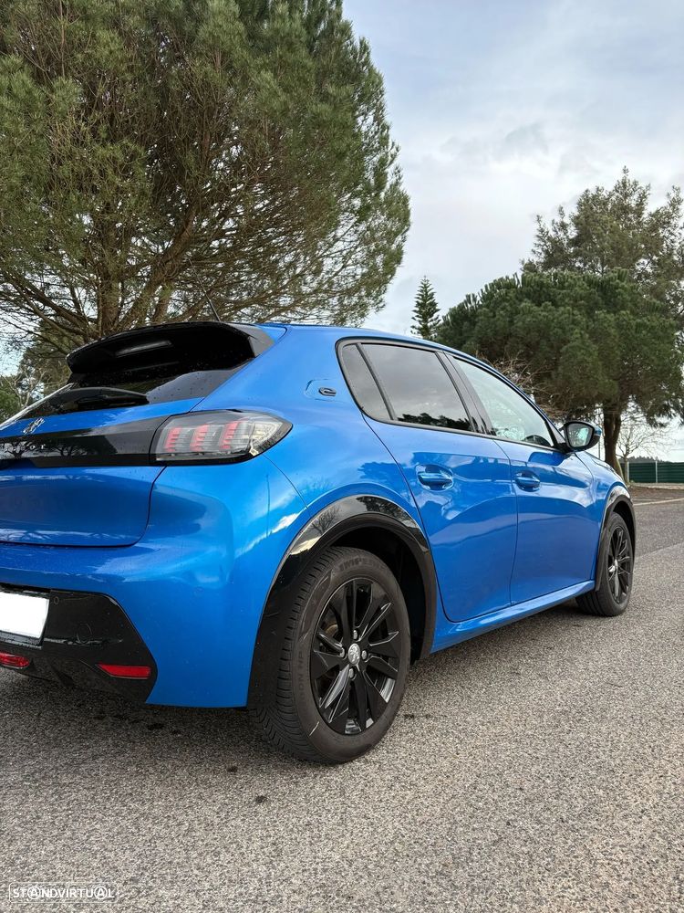 Peugeot e-208 Allure - 3
