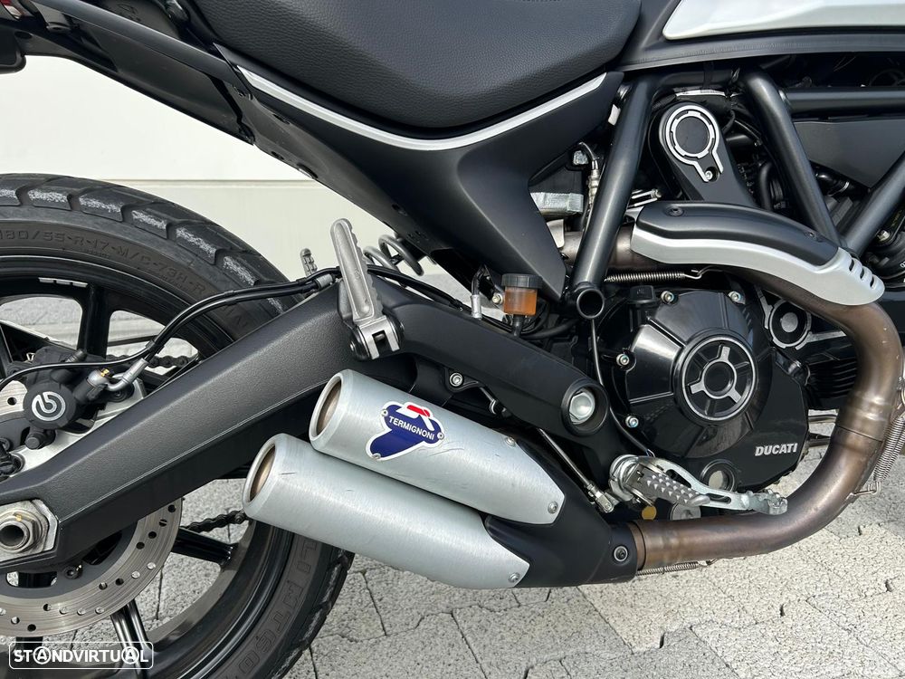Ducati Scrambler 800 Icon Dark - 13