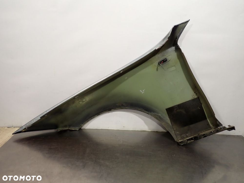 BŁOTNIK PRAWY PRZÓD BMW E87 - 12