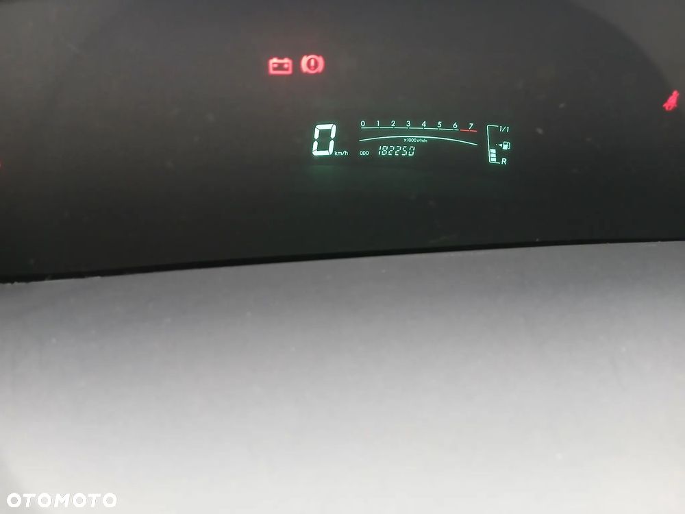 Toyota Yaris - 6