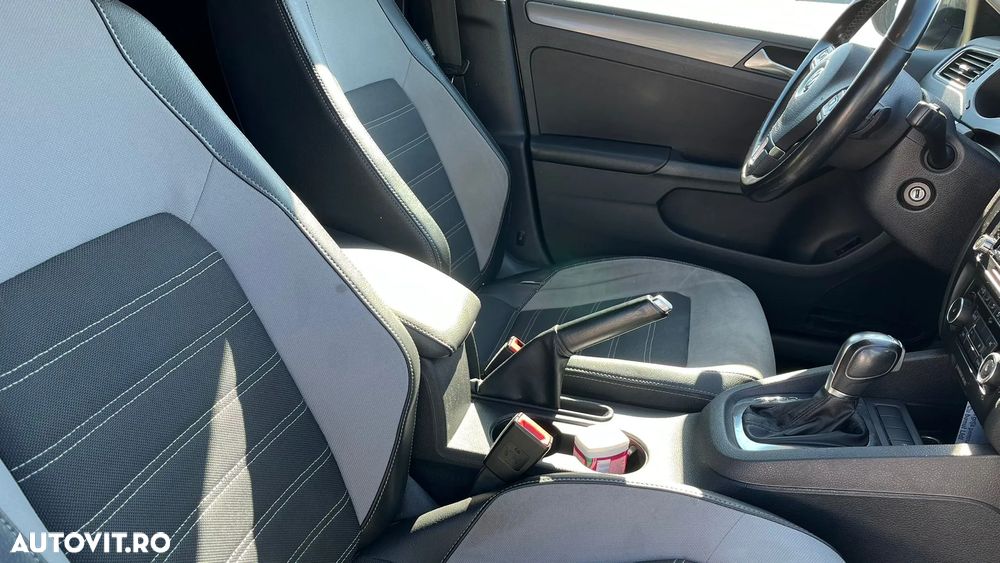 Volkswagen Jetta 1.6 TDI CR DPF DSG Comfortline - 13