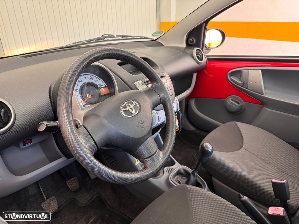 Toyota Aygo Standard - 22