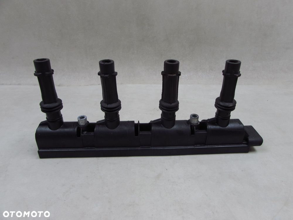 OPEL CORSA MERIVA ASTRA 1.2 1.4 16V CEWKA ZAPLONOWA 55579072 19005362 - 1