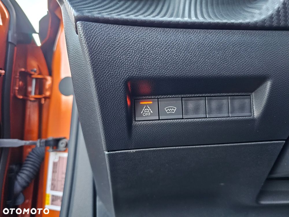 Peugeot 2008 1.2 PureTech GT Line S&S EAT8 - 21
