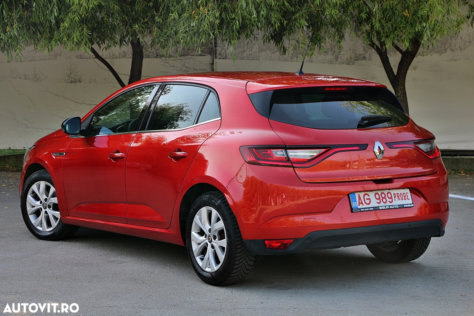 Renault Megane Grandtour TCe 140 GPF LIMITED - 16
