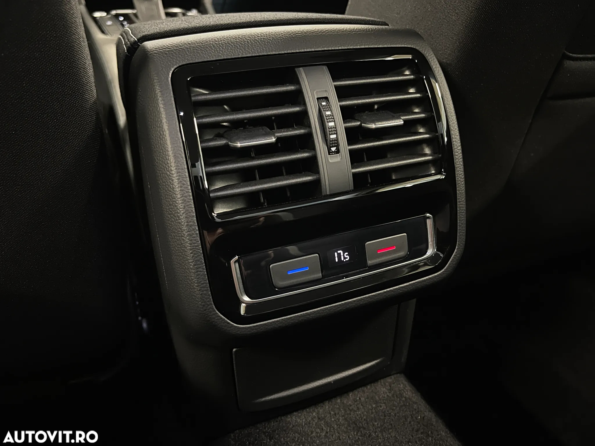 Volkswagen Passat 2.0 TDI DSG Comfortline - 22