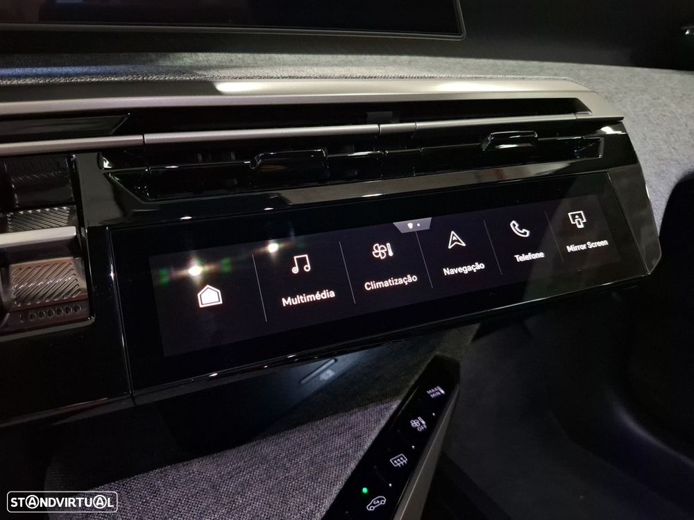 Peugeot 3008 1.2 Hybrid Allure e-DCS6 - 17