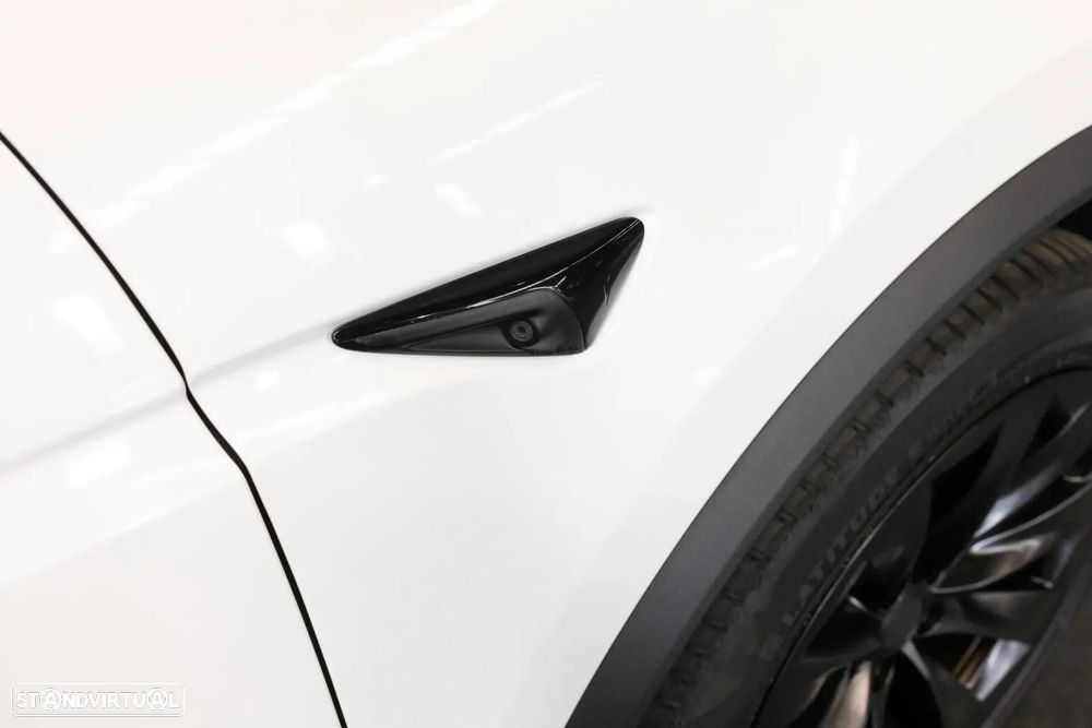 Tesla Model X Long Range - 11