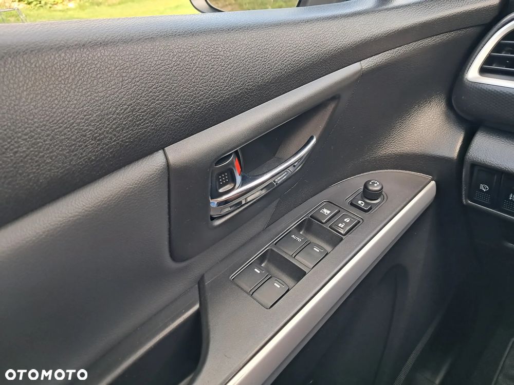 Suzuki S-Cross - 19