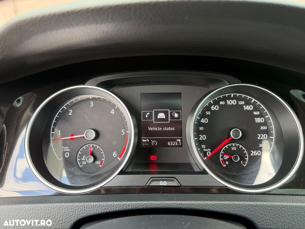 Volkswagen Golf 1.6 TDI DPF BMT Highline - 17