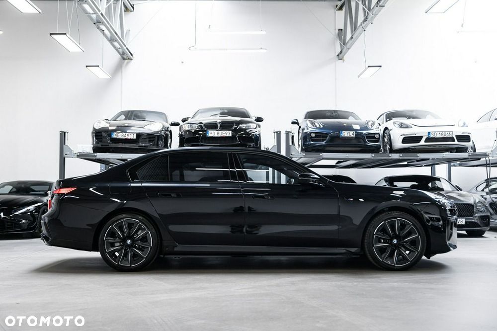 BMW Seria 7 M760e PHEV xDrive Individual Edition sport - 7
