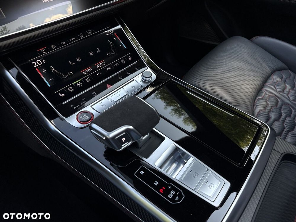 Audi RS Q8 - 25