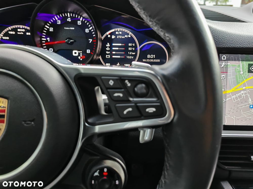 Porsche Cayenne Platinum Edition - 25