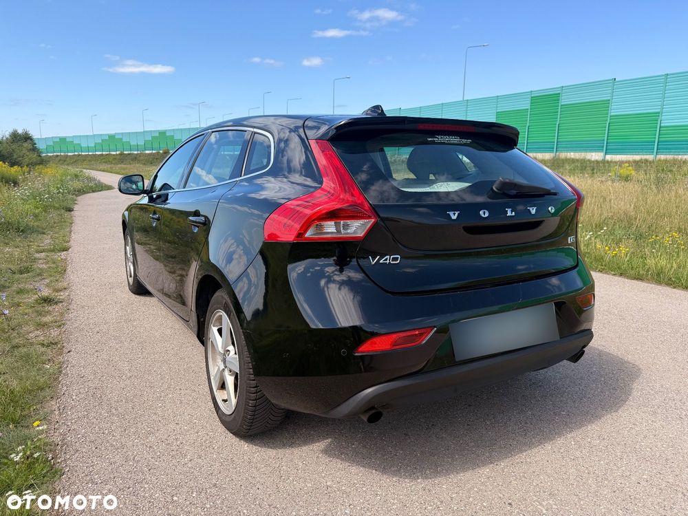 Volvo V40 D3 Momentum - 2