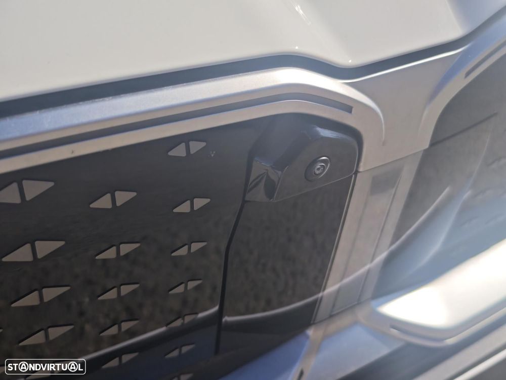BMW iX2 eDrive20 Pack Desportivo M - 24