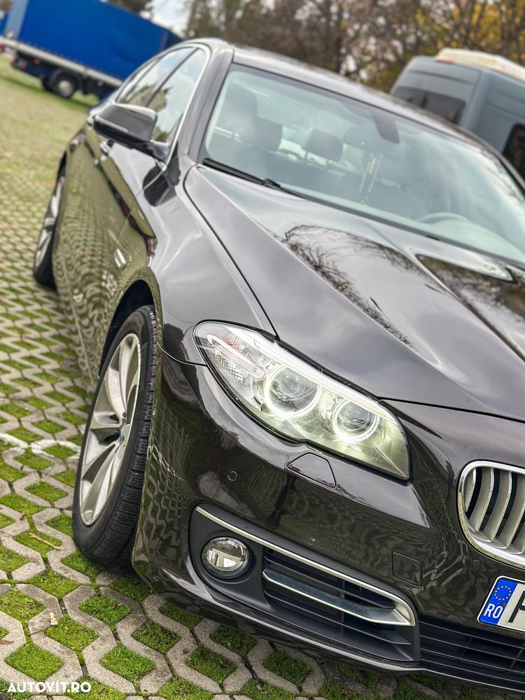 BMW Seria 5 ver-520d-touring-aut-luxury-line - 4
