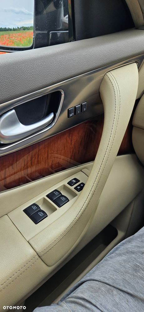 Infiniti FX FX30d S - 18
