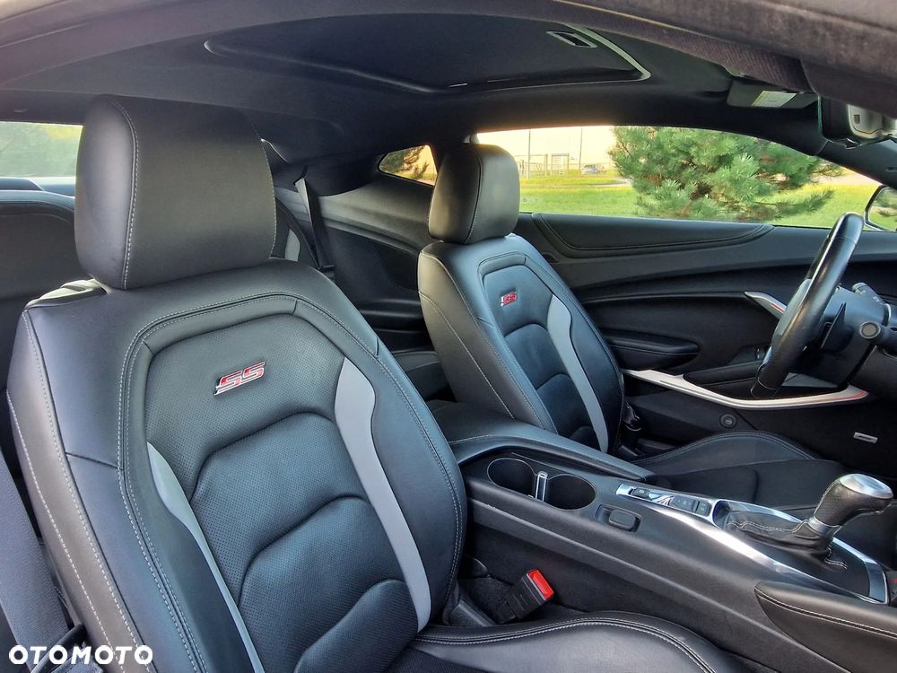 Chevrolet Camaro Touring 6.2 V8 - 26