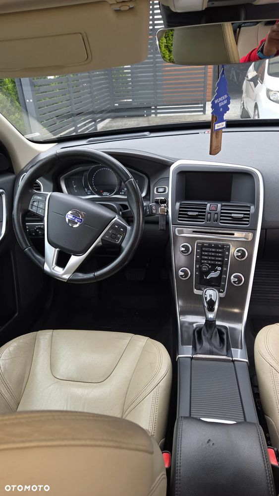 Volvo XC 60 - 25