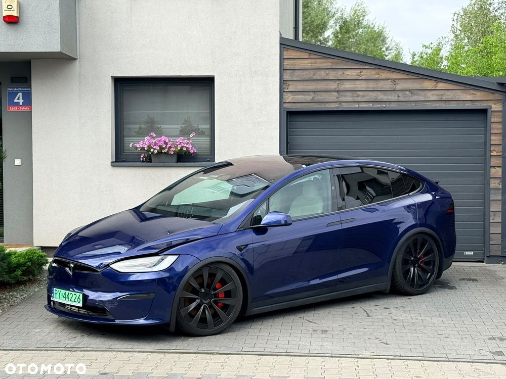 Tesla Model X Plaid - 3